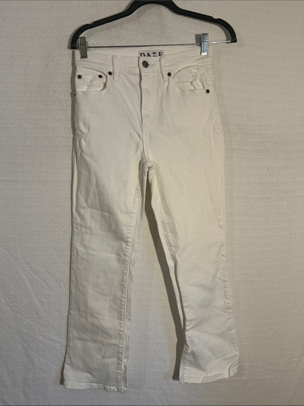 DAZE Women's Cream Straight Leg Jeans - Classic High-Rise